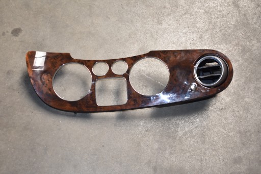IDEALNY DECOR kryt přístrojovky ROZDZIELCZEJ BENTLEY CONTINENTAL GT 1