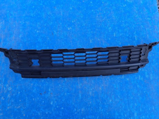 grid of a bumper of the front central SKODA KODIAQ 2016R->