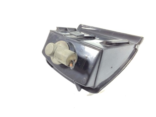 indicator VW PASSAT (3A2. 35I) 1.8 front left 357953049A HELLA