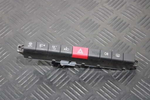 Bouton Console Lumières Lumières de secours FIAT PANDA III 3 735544412