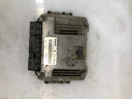 Комп'ютер двигуна renault 8200527713 820056620 0281012588