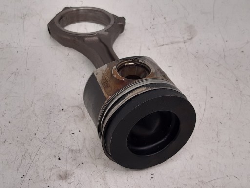 piston connecting rod Audi A4 B9
