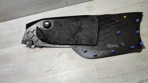 Opel Corsa F 1.2 22r. left side cover Tunelu srodkowego
