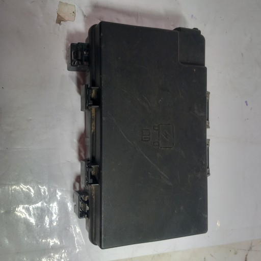 P68417608AA - Блок запобіжників dodge durango 18 lift сша