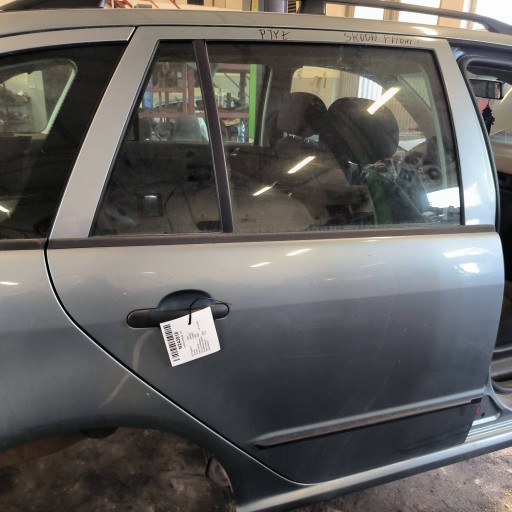 Tür rechts heck SKODA FABIA und