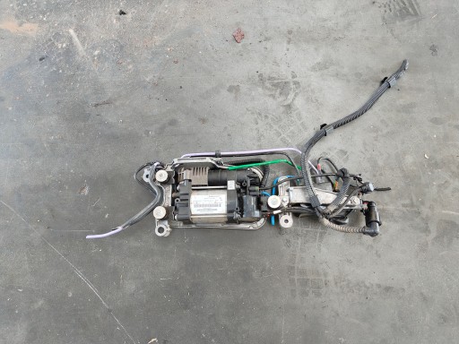 PORSCHE MACAN 95B compressor; springing 95B616006G