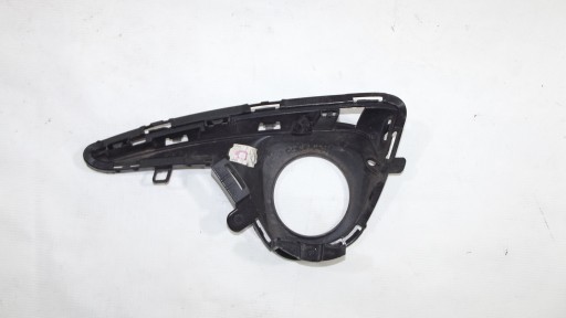 Toyota Yaris III grid of a bumper right front 81481-0D360