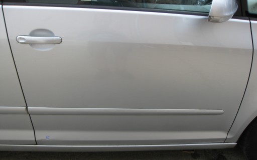 VW GOLF V PLUS 05R Tür rechts vorne der Räder. LA7W