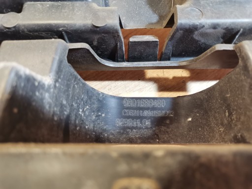 stoßstangenhalterung mitte der Stoßstange hinten heck CITROEN C4 CACTUS 9801686480