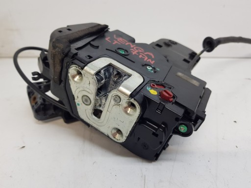 KIA VENGA lock door door left rear part 7-PIN 81410-1P020 2009