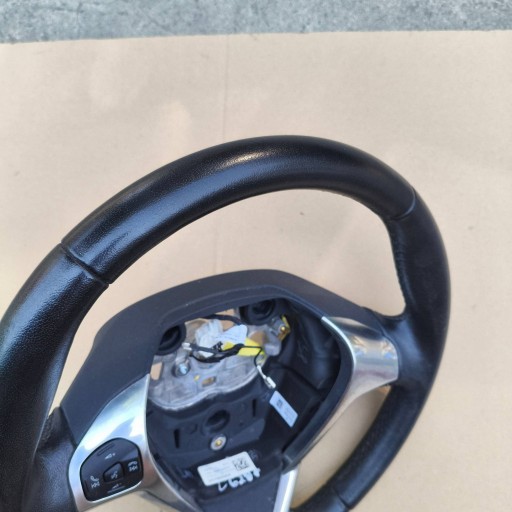 steering wheel, skorzana Ford Fiesta MK7 LIFT 2014