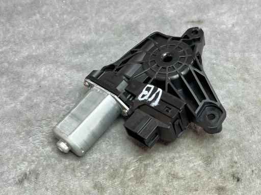 MERCEDES C-KLASA W205 18r mini motor windows left rear part A2139060502 !J