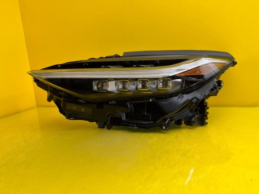 light left front Toyota BZ4X Full Led 2022