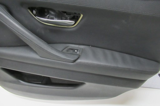BMW 5 F10 2012R side door right rear part blinds