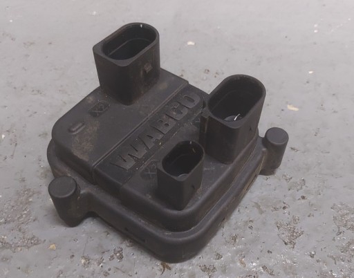 4M0907778, 4M0907778 - Audi q5 80a 17^ контроллер пневматической подвески