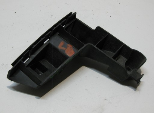 VOLVO V70 2.0 D 09R support holder bracket left of a bumper rear part 30678650