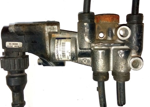 AE1141 - Клапан підйому осі