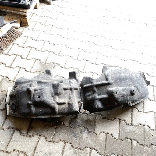RENAULT MEGANE IV HYBRYDA KOMBI MUDGUARD LEFT REAR PART