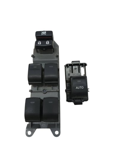 window control switch front left right E16 E18 515220 192801 Toyota Corolla XI