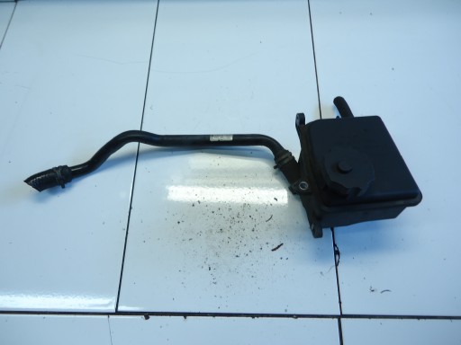MERCEDES W204 W212 1.8 CGI Servobehälter A0004602983
