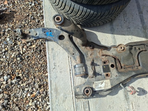 VOLVO V40 II S40 subframe axle beam TRAWERS TRAWERSA front