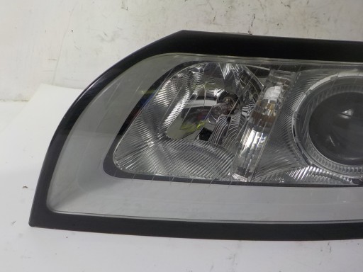 VOLVO V50 LIFT light left front front UK 31265700 LH