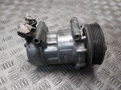 compressor compressor; of the air conditioning 1.4 TDCI FORD FIESTA MK5 2S6119D629AE