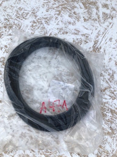 8K5827705C - Прокладка крышки багажного отсека AUDI A4 8K