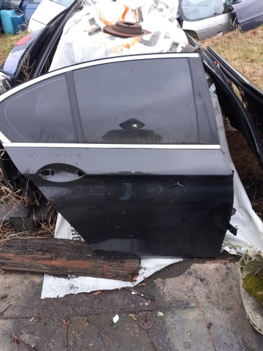 678905 - Права задня дверцята bmw f10