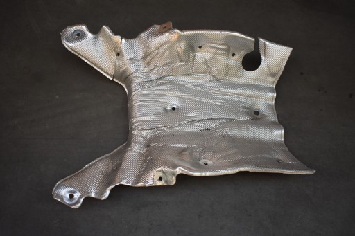 IDEALNA Blende Abdeckung TERMICZNA AUDI Q7 Q8 TOUAREG III 1