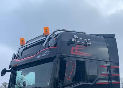 Верхня обшивка MAN (з поперечиною)