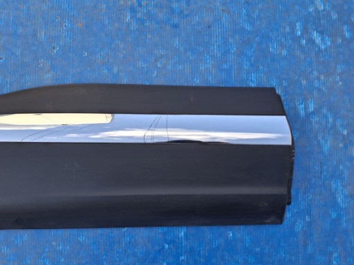 lišta na dveře pravé nebo levé zadní MG HS 2018R->