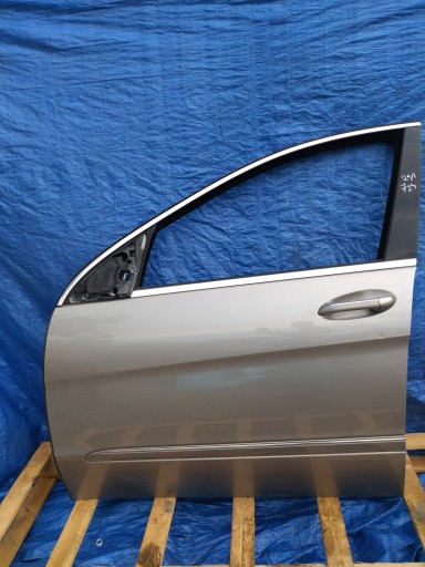 door left front MERCEDES W251 C723 723