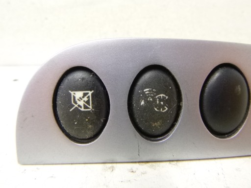 switch panel of the window controls Citroen C3 Pluriel 2003r.