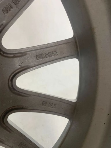 Ford Fiesta disk 6,5Jx16H2 et 52,5