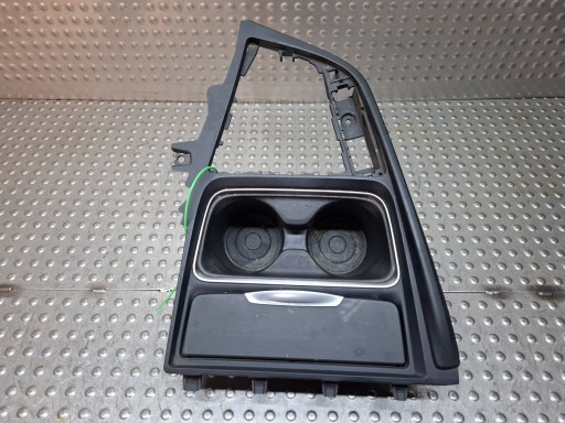 maniglia per bevande KUBEK CUP HOLDER 9218925 BMW F30 F31 F32 F34 F36