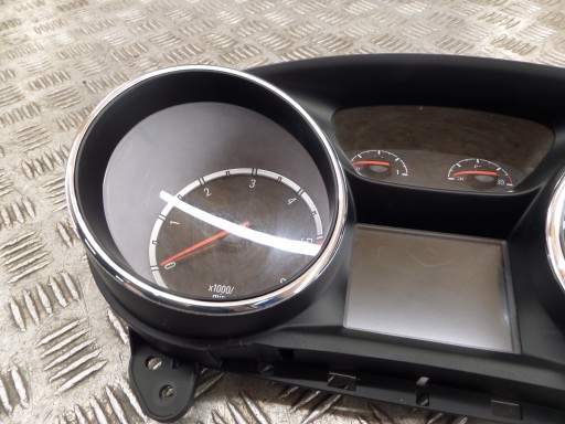dials clock OPEL ASTRA K 39035237