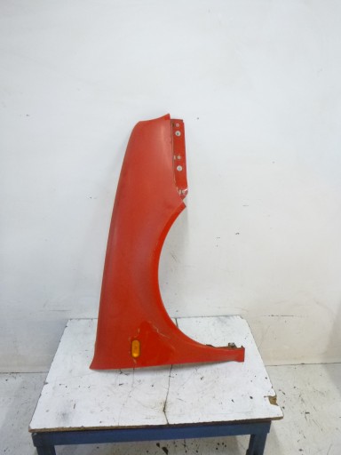 fender right VW Golf IV 4 LP3G red Do Malowania 1997–2003