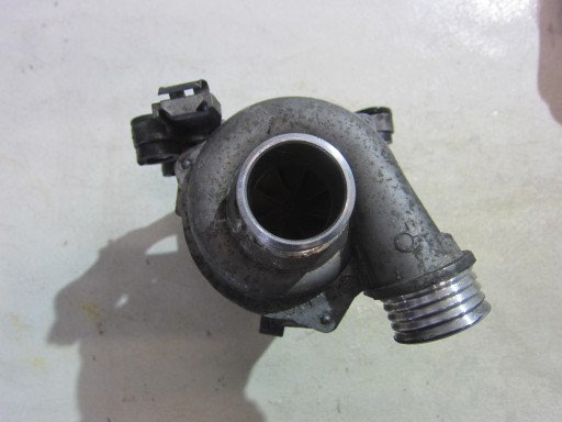 BMW X3 F25 N52 F10 528 water pump 11517583836