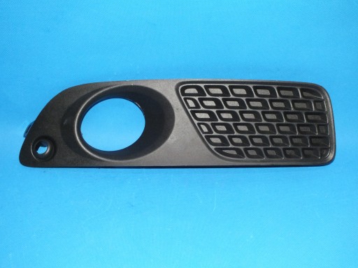 30763110 - VOLVO V70 III 08-13 права решітка бампера