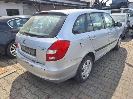 SKODA FABIA 2 II 5J KOMBI + HATCHBACK 5D 542 545 light rear part right 07-14