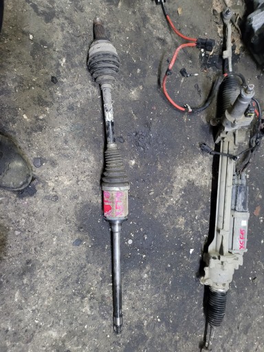 3,0 - BMW X5 F15 F16 3.0 D полуось передний правый P762291401