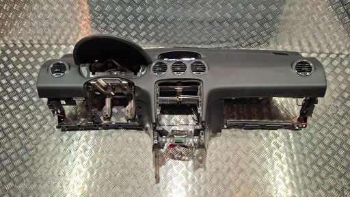 dashboard instrument panel console PEUGEOT 308 T7 2007