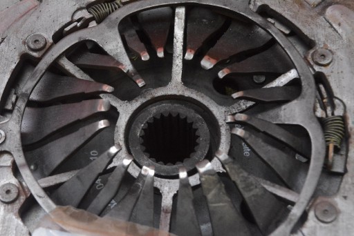 Kupplung Druckplatte Schwungrad DWUMASA 124041110 PEUGEOT 3008 1 und 2.0 HDI 150 KM 10-13
