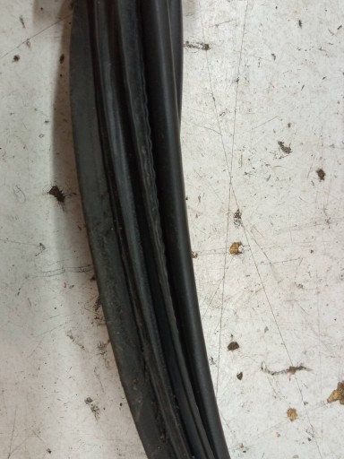 gasket bonnet boot bodywork 3D Toyota Yaris III (2011-)