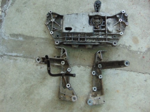 01 - ШКОДА ОКТАВИА ТРЭВЕЛ ---