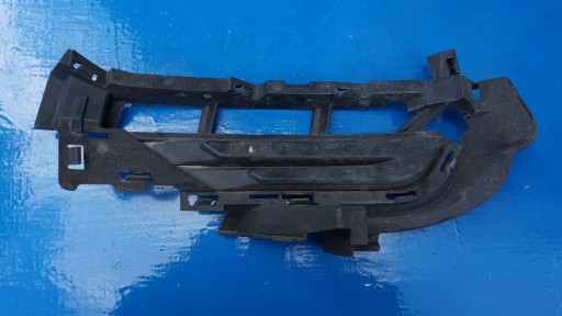 VOLVO S90 V90 - right grid of a bumper front