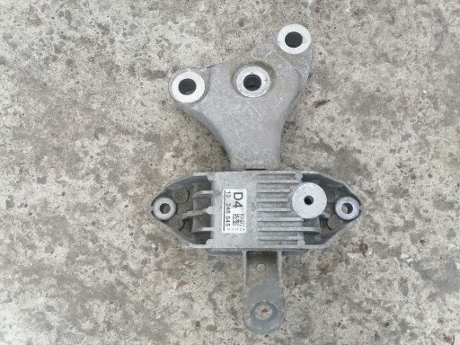 OPEL ASTRA IV J 2.0 13248545 holder engine mount