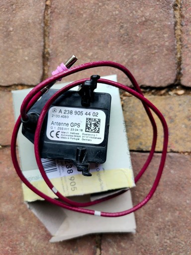 Mercedes GPS антена A2389054402