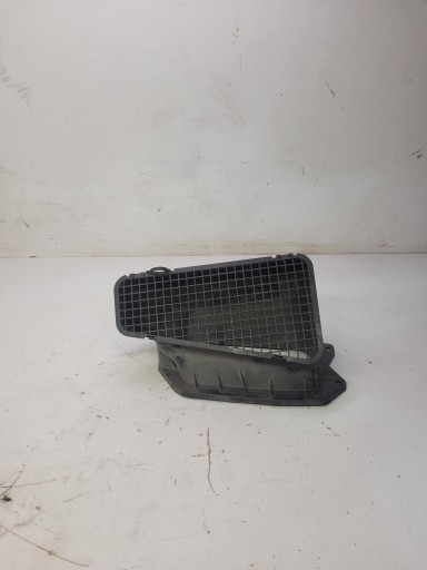 intake air hose AUDI A4 B8 A5 8K1819904A